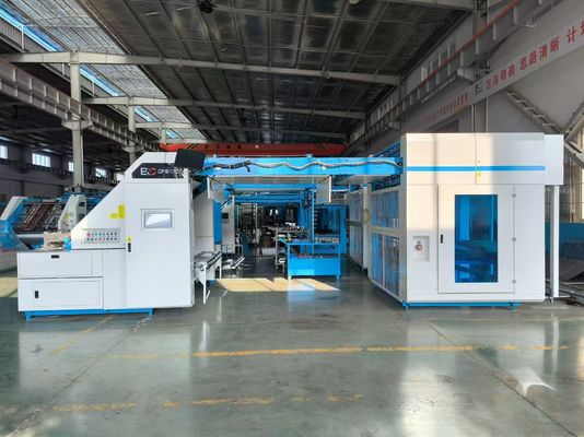 Overlappende voeding en servocontrole Hoog snelheidsfluitlamineermachine voor gebogen gegolfd bord met geavanceerde technologie