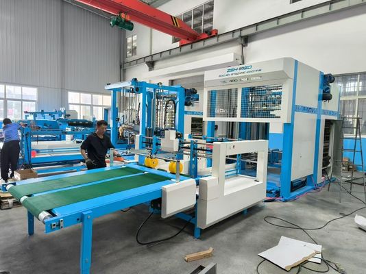 Geavanceerd stapel- en fluitlamineersysteem met automatische stapelmachine voor de productie van golfkarton