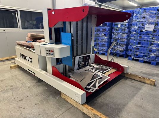 Geavanceerde Pile Turner Machine die de efficiëntie van de verpakkingslijn en het afdrukken verbetert door de functies stofverwijdering en luchtuitlijning te integreren