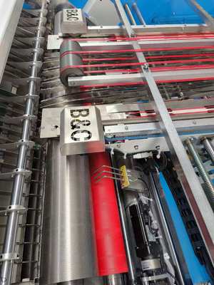 Automatische fluitenlamineermachine met grote papiergrootte (170*170cm) en meerdere vermogen opties (22kw-30kw)