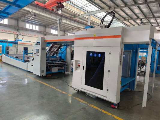 Minimale velgrootte 400X380mm Auto Flute Paper Laminator ondersteunt maximale papiergrootte 1500X1500mm of 1700X1700mm en laminatie machine