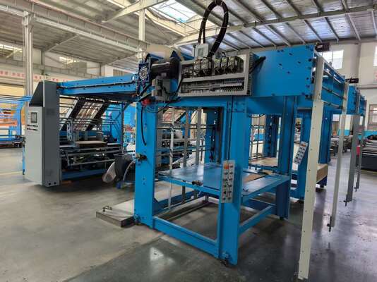 Automatische hogesnelheidsfluitlamineerlamineermachine voor laminatie van gegolfd karton