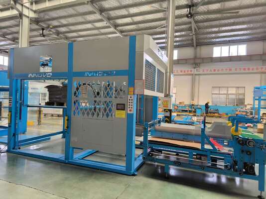 Automatische Flip Flop Stacker Machine Integrating Slow Paper Table And System Components For Flute Laminator Turning And Stacking In Packaging Production Automatische Flip Flop Stacker Machine Integrating Slow Paper Table And System Components For Flute Laminator Turning And Stacking In Packaging Productie