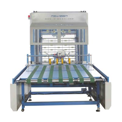 300gsm10mm Automatische Fluit het Lamineren Machine Golfkartonnen Document Laminator met 2200mm Stapelaar