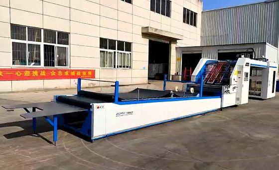Karton het Golfdocument het Lamineren Machine Servomotor Automatische Aanpassen