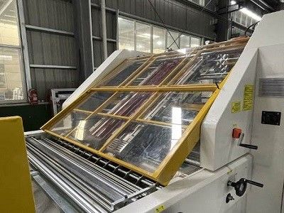 2200x2200mm Fluit het Lamineren Machine Automatisch met Ce dat voor Druk wordt gegooid