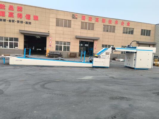 Hoge Snelheid Fluit Laminator Machine Uitgerust met Lead Edge Feeding en Top Sheet Alignment Systemen voor Optimale Golfkarton Laminering