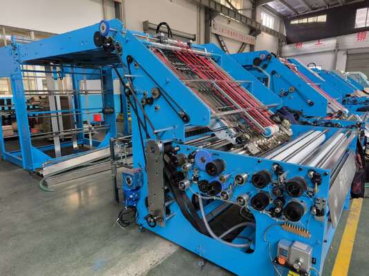 Automatische fluitlamineermachine die hoge snelheid biedt bij het lamineeren van gegolfd karton en het lamineren van litho