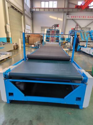 Sheet To Sheet 5ply Flute Laminating Machine Met Servo Besturing Voor Lamineren Van Golfkarton En Productie Van Meerlaagse Gelamineerde Producten